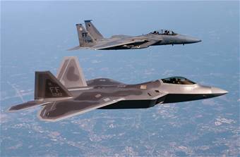 L’F-15 e il suo successore F-22